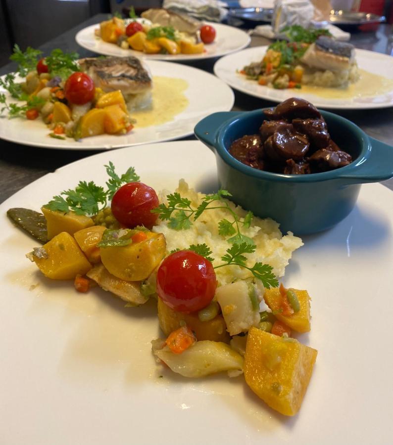 Logis Hotel Bellevue Restaurant La Pomme D'Or Coucy-le-Château-Auffrique 외부 사진