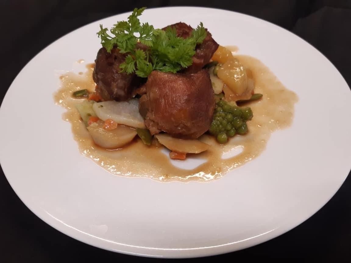 Logis Hotel Bellevue Restaurant La Pomme D'Or Coucy-le-Château-Auffrique 외부 사진